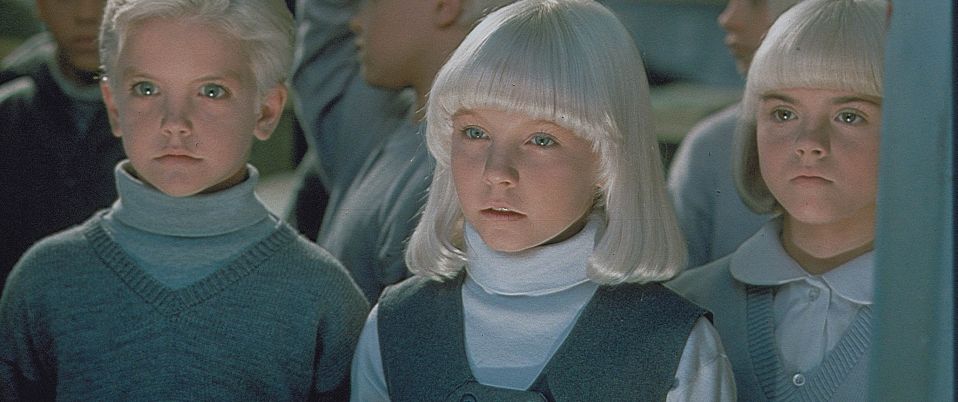 Le village des damnés (1995)